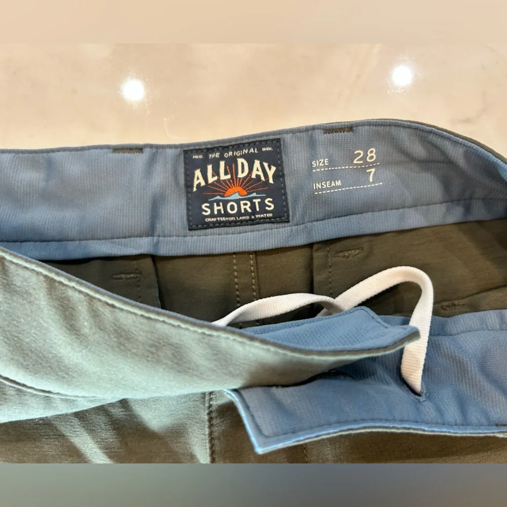 Faherty Olive Men's Flat Front Shorts